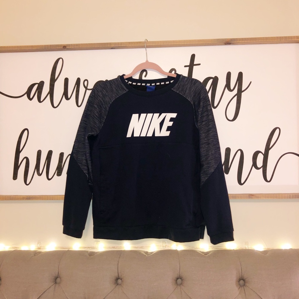 Nike Pullover